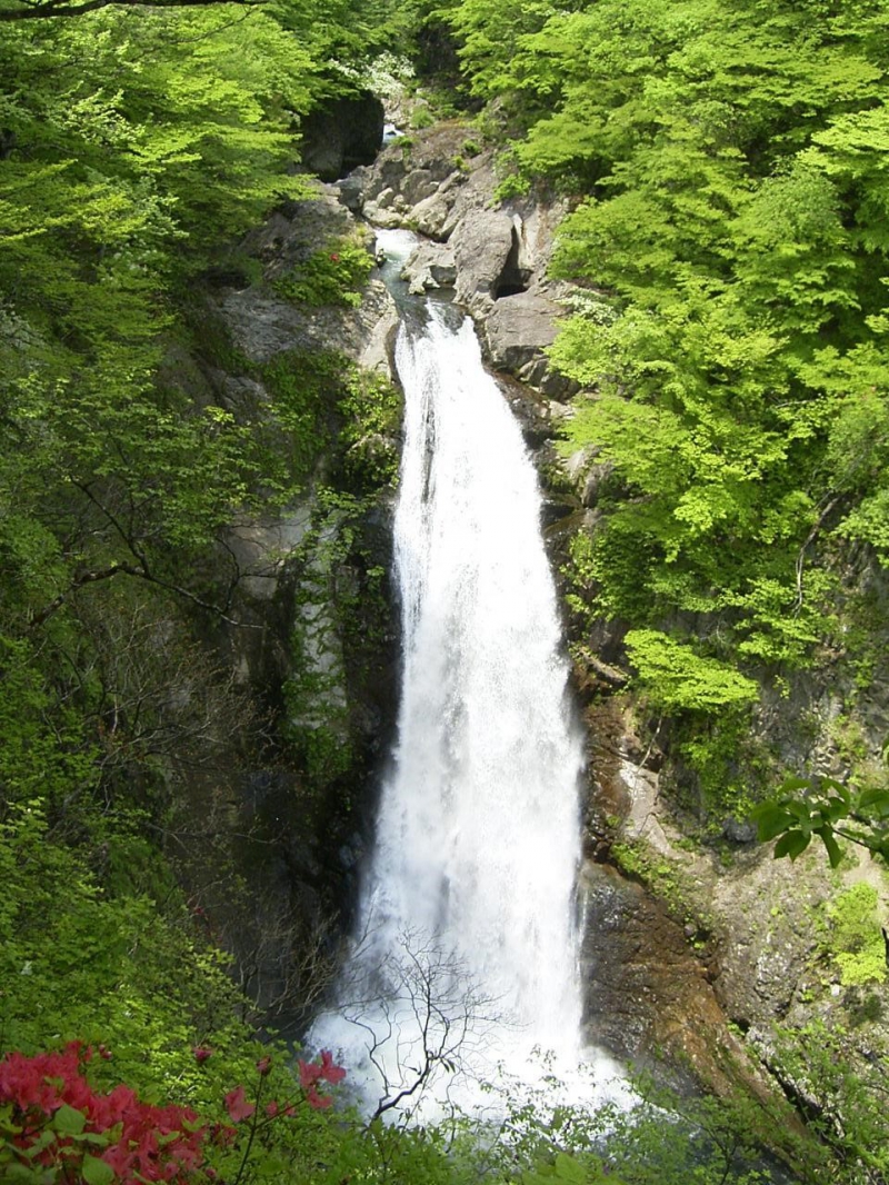 日本３名瀑の１つ　秋保大滝